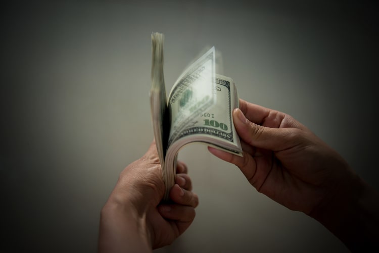 13 Reasons why teens should save money